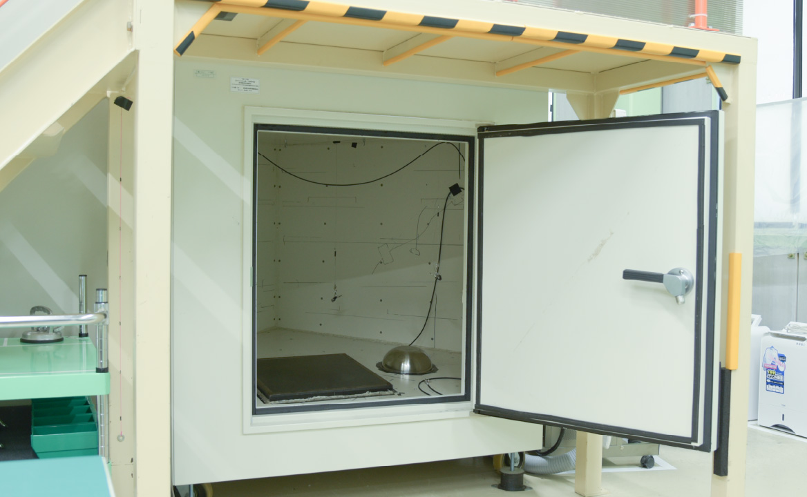 音響実験室設備