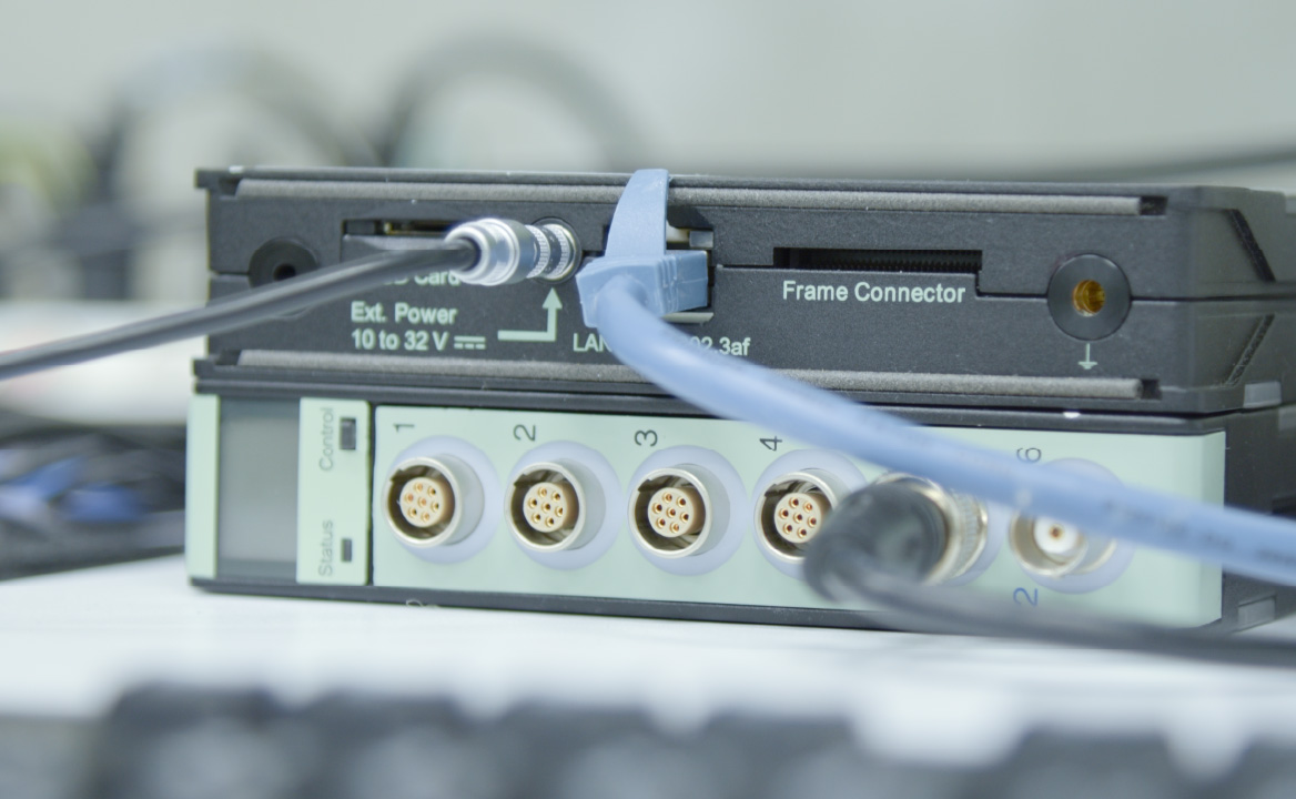 音響実験室機材