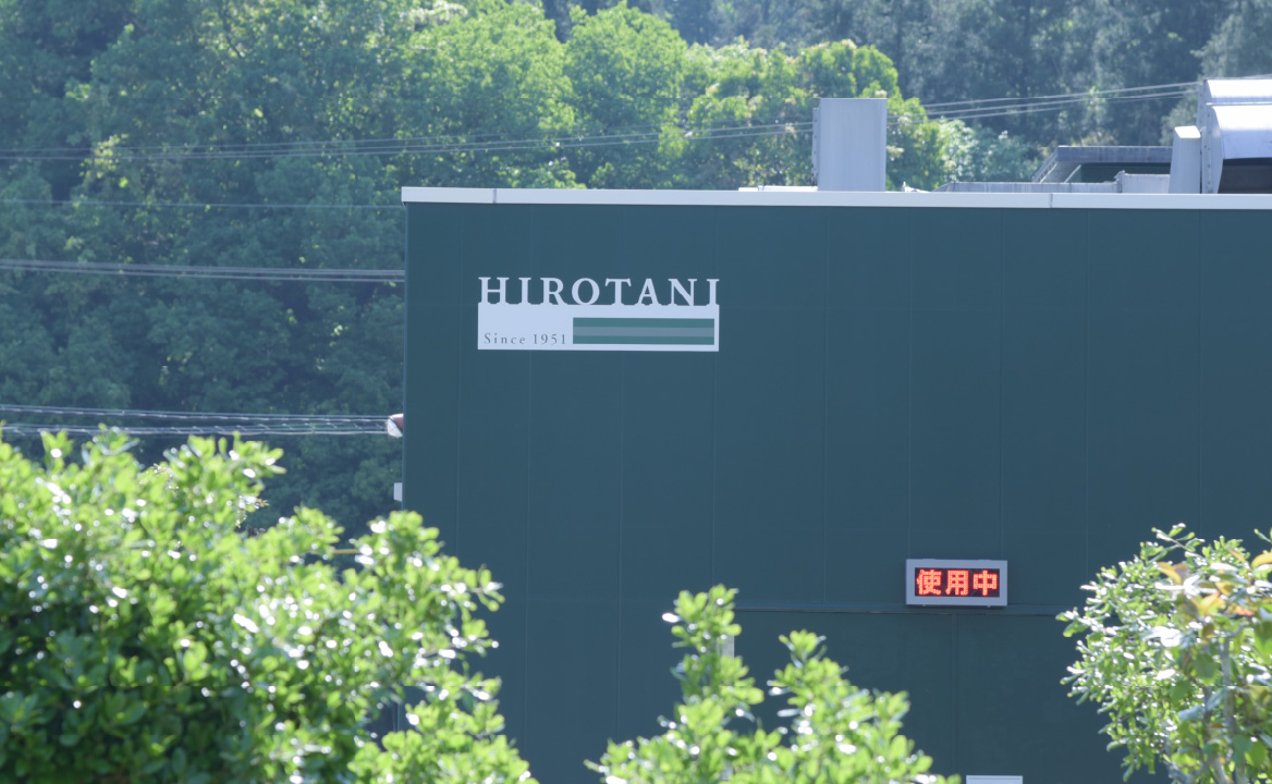 音響実験室外観